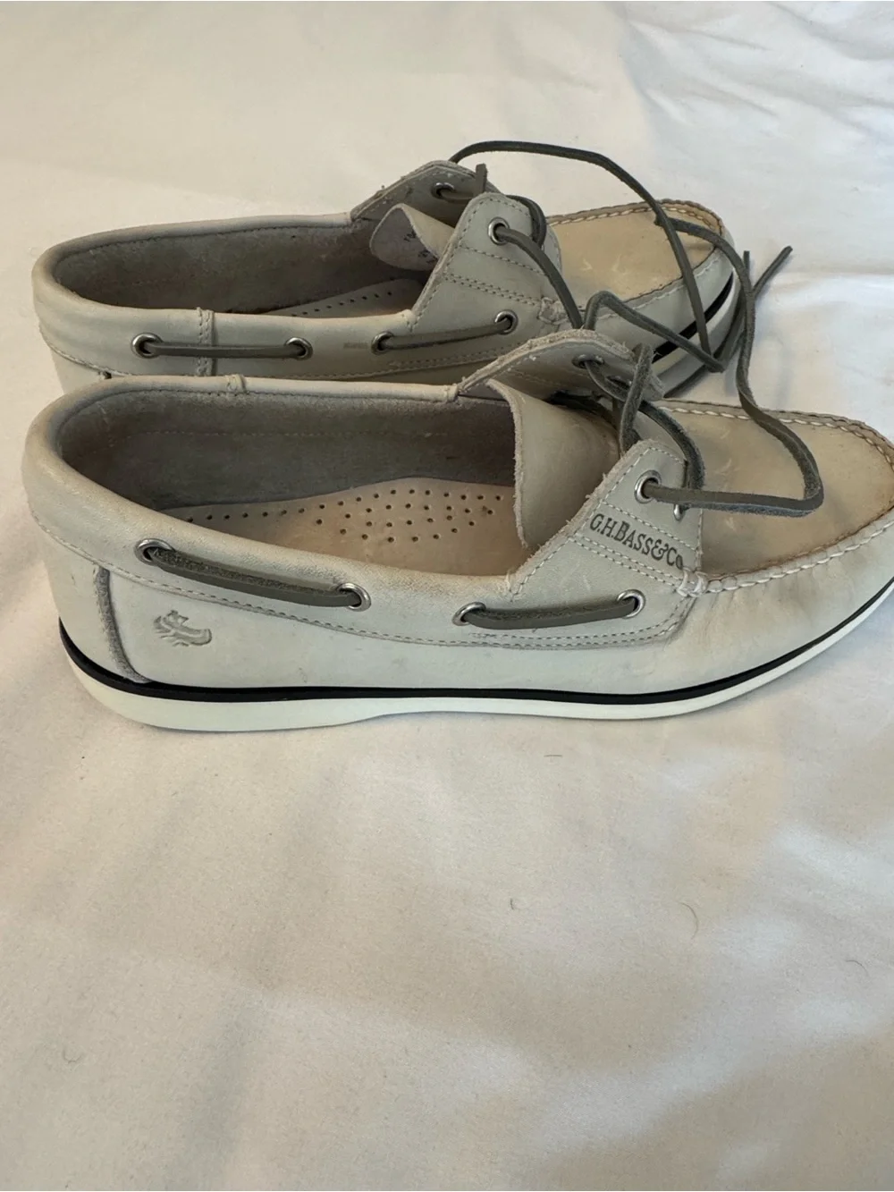 G.H. Bass & Co. Light Beige Leather Boat Shoes with Gray Laces
